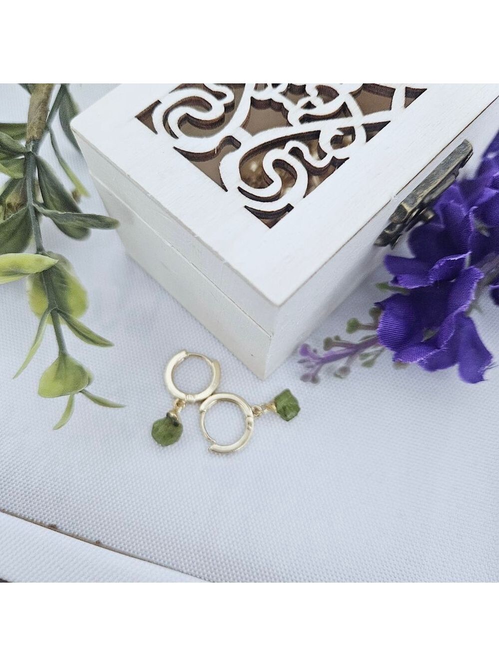 Raw Peridot Gold Hoop Earrings 18k Brass Hypoallergenic - Picture 3 of 4